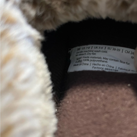 NWOT Women’s Dearfoams Slippers (MBCS Box 2) - Picture 4 of 4